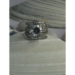 Beautiful Design 925 Sterling Silver Cz Ring Size 5.5